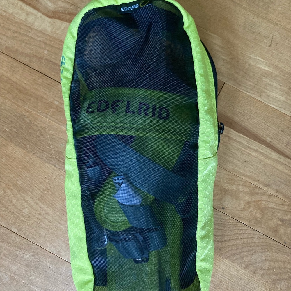Edelrid Fraggle kids full body climbing harness XXS. - Picture 4 of 5